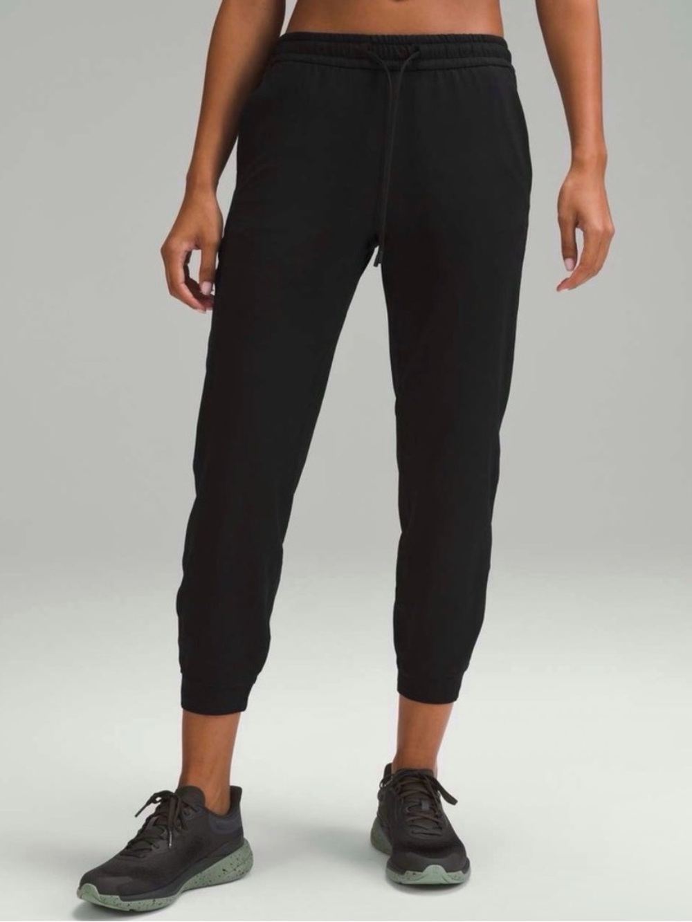 Lululemon Soft Jersey Classic Fit Mid Rise Joggers Black Size 4 Womens Lounge